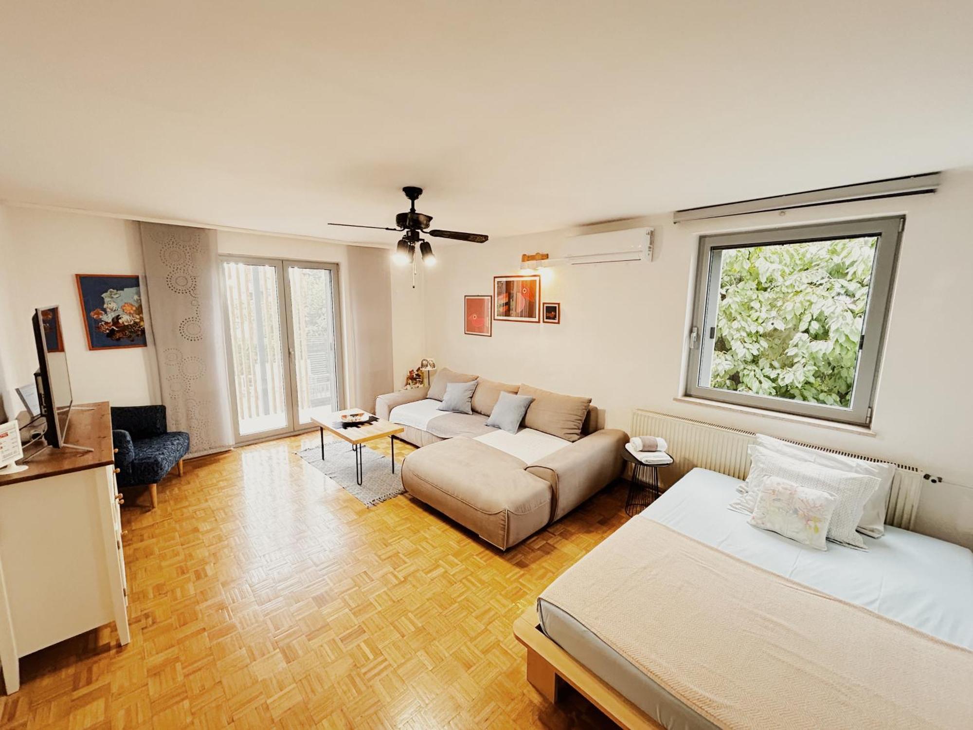 赞布雷提亚Sunny House公寓 外观 照片